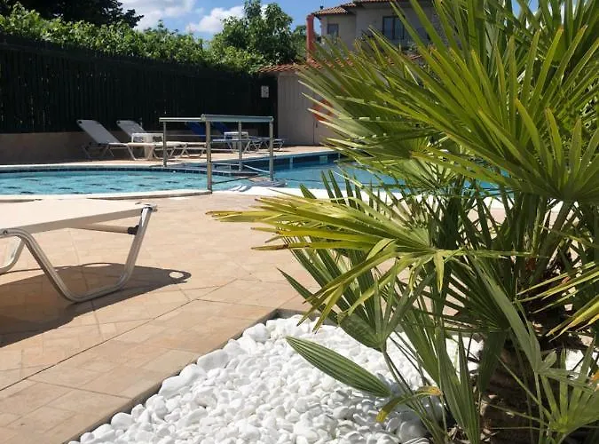 Aparthotel Brother's House