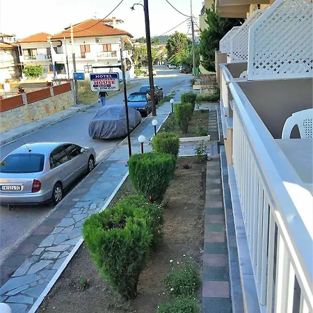 το σπίτι των αδελφών 3*