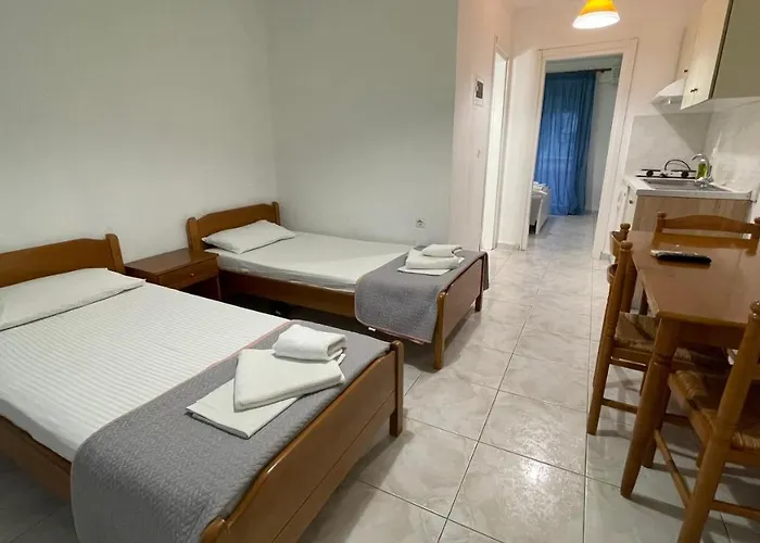 Brother's House Aparthotel 3*