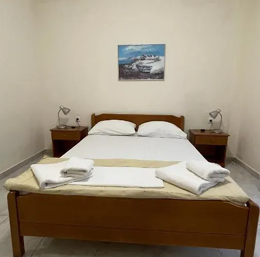 Brother's House Aparthotel Kallithea (Chalkidiki)