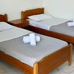 Ξενοδοχείο με διαμερίσματα το σπίτι των αδελφών 3*