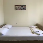 Aparthotel Brother's House 3*