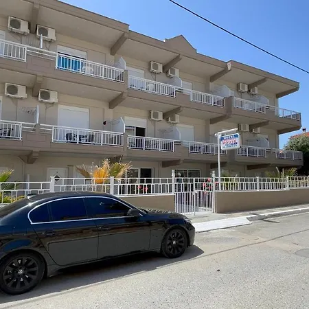 Brother's House Apartmanhotel