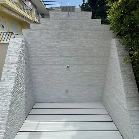 Brother's House Apartmanhotel Kallithea (Chalkidiki)