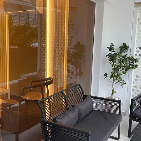 Brother's House