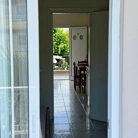 Brother's House 3* Kallithea (Chalkidiki)