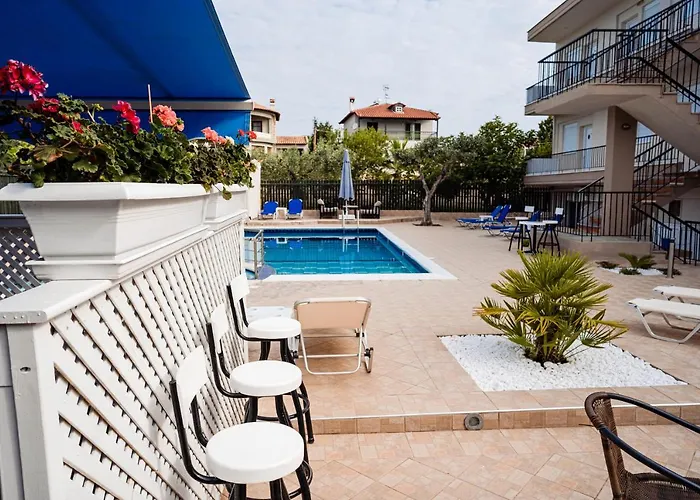 Brother's House 3* Kallithea (Chalkidiki)