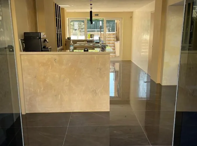 Brother's House 3* Kallithea (Chalkidiki)